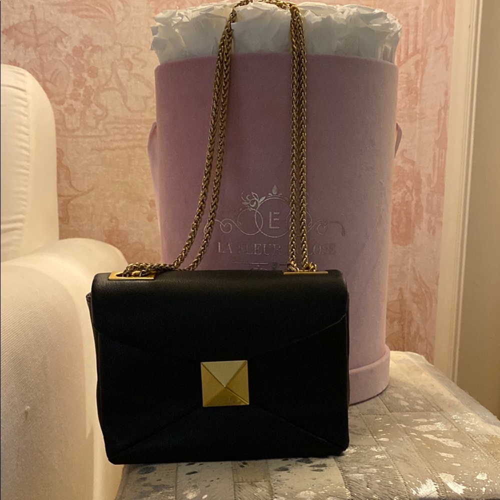 Black Chain Shoulder Bag